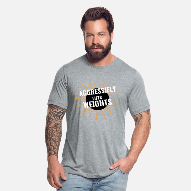 aggressifly lifts weights