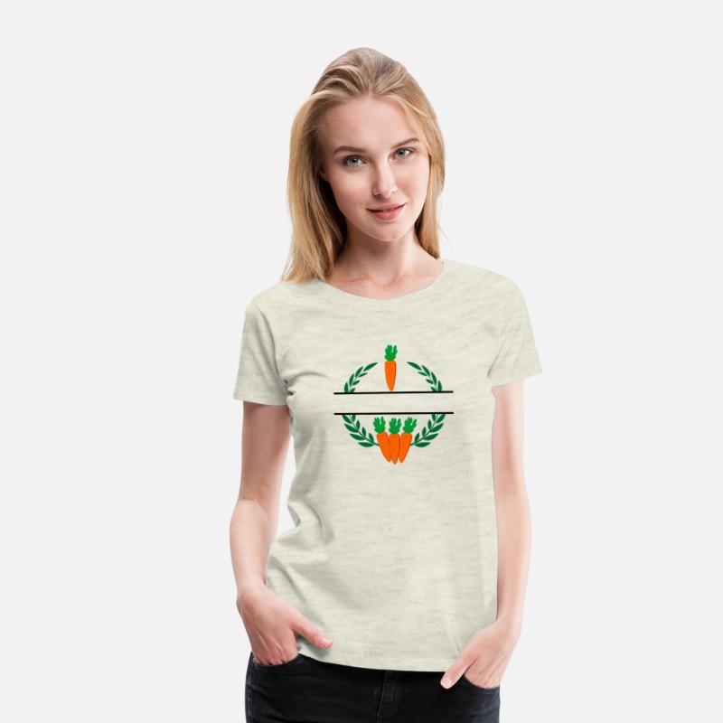 Carrots in laurel wreath with orange carrots