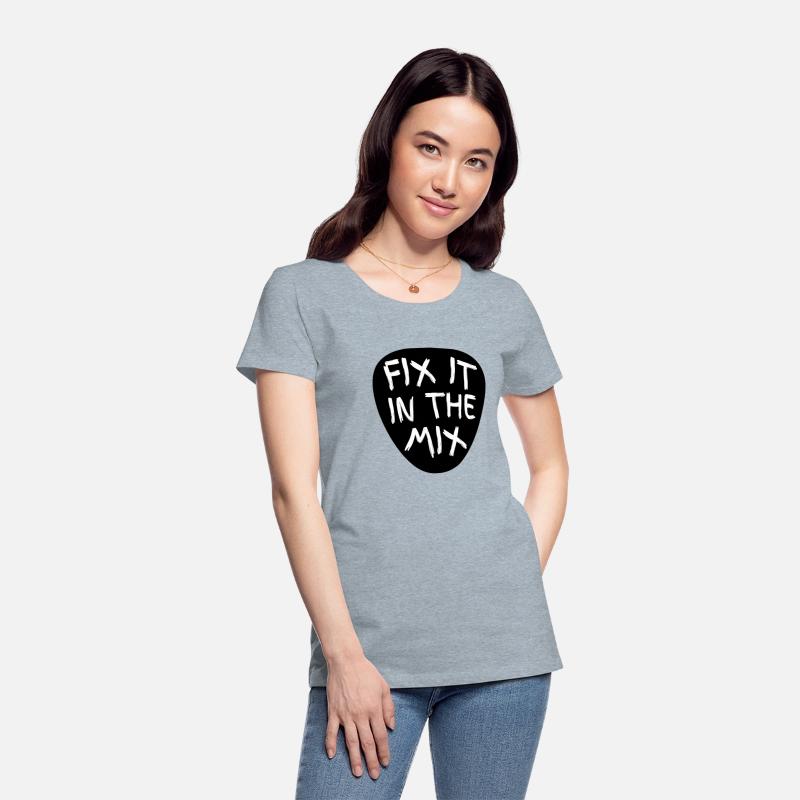 Fix It In The Mix Guitar Pick - Mixing Engineer