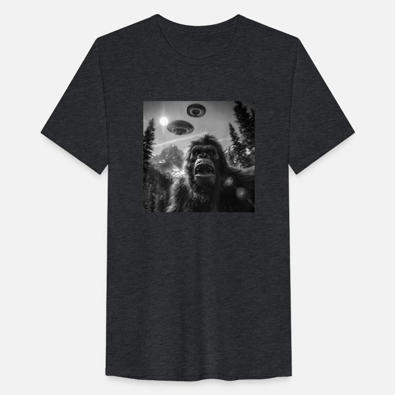 Graphic Bigfoot Sasquatch Selfie