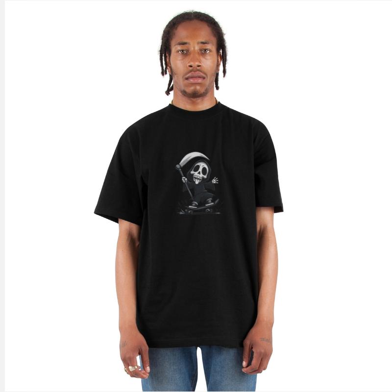 Skate or Die - Skeleton on the Skateboard