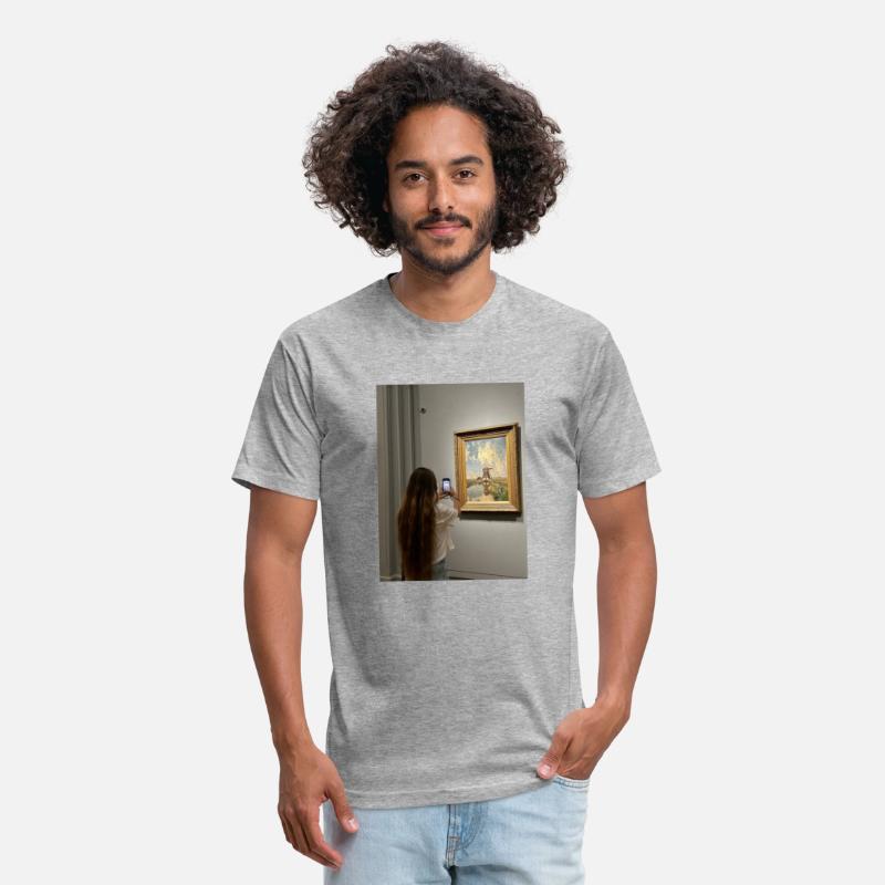 The girl in the museum
