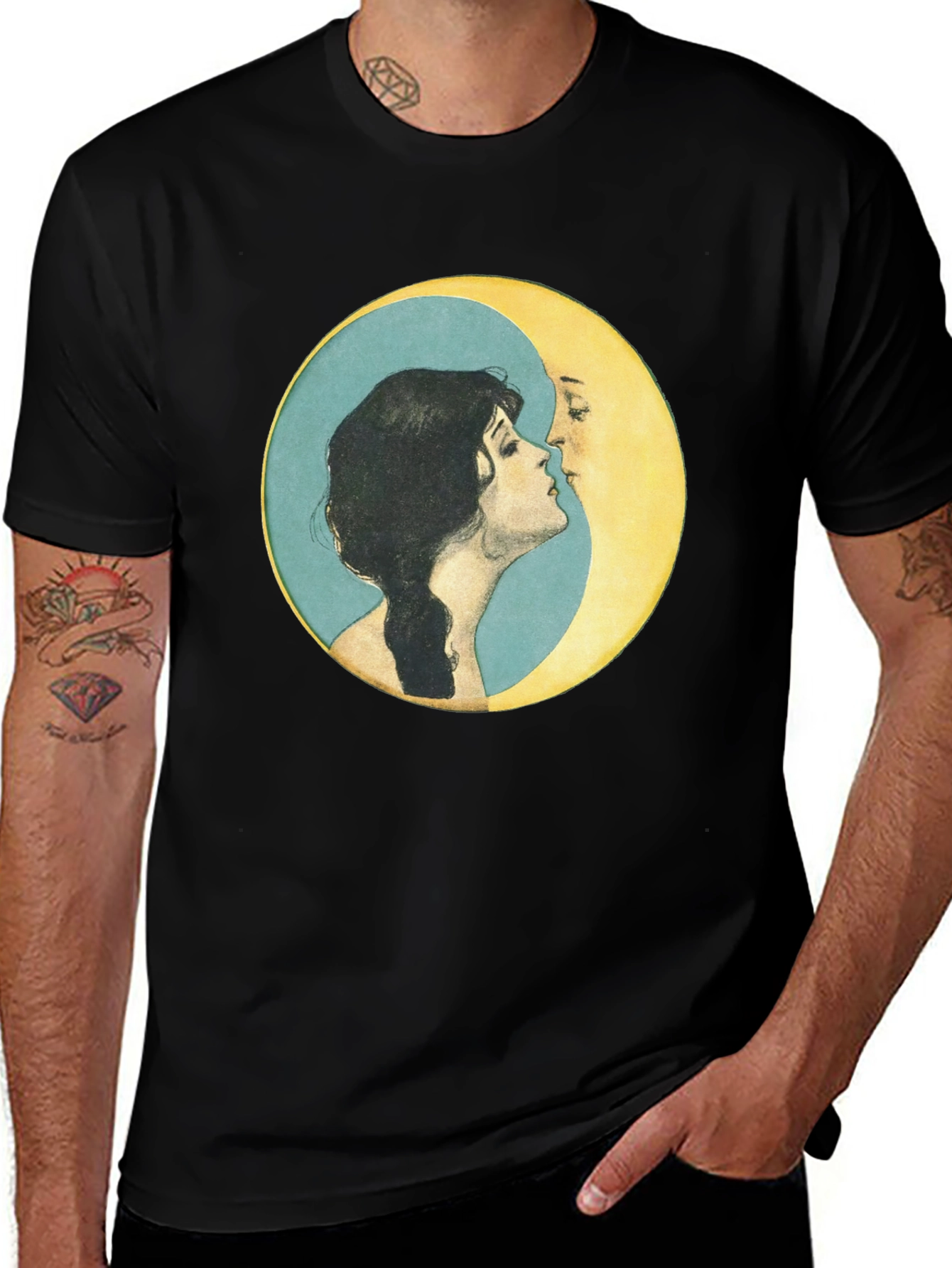 Yin Yang Moon Kiss T-Shirt - Black